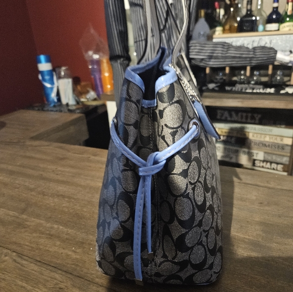 Coach Signature Stripe Coated Canvas Large Shoulder Bag - Picture 5 of 13